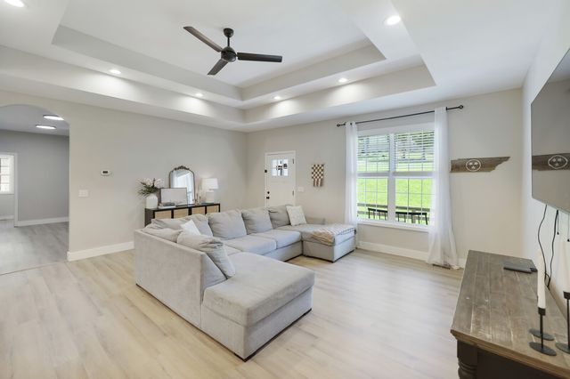 245 Hickory Ridge Ln, Hartsville, TN 37074