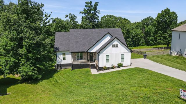 245 Hickory Ridge Ln, Hartsville, TN 37074