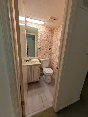 1676 Van Pelt Street, 76, Columbus, OH 43220