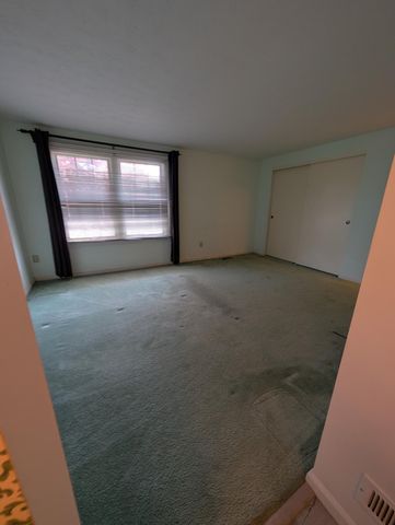 1676 Van Pelt Street, 76, Columbus, OH 43220