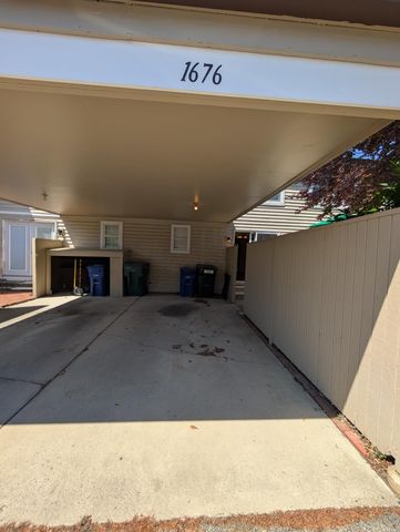 1676 Van Pelt Street, 76, Columbus, OH 43220