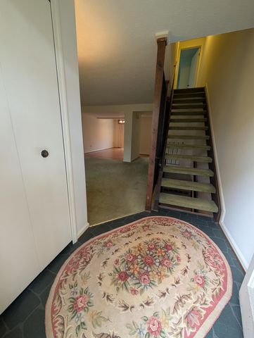 1676 Van Pelt Street, 76, Columbus, OH 43220
