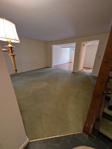 1676 Van Pelt Street, 76, Columbus, OH 43220