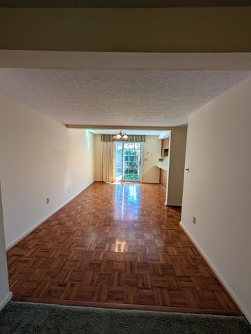 1676 Van Pelt Street, 76, Columbus, OH 43220