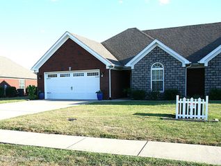 115 Sweetspire Dr, Mt Washington, KY 40047