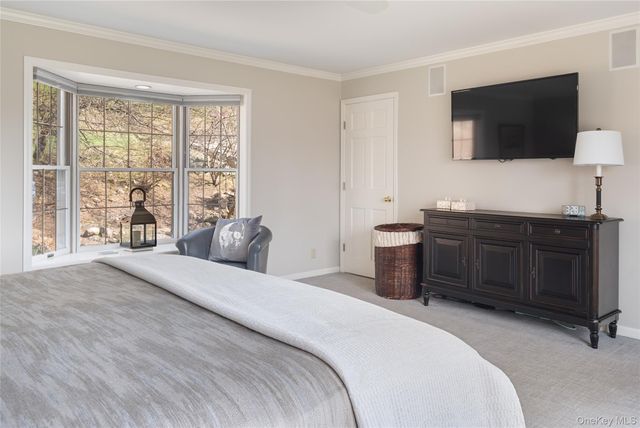 230 Ridgecrest Road, Briarcliff Manor, NY 10510