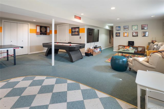230 Ridgecrest Road, Briarcliff Manor, NY 10510