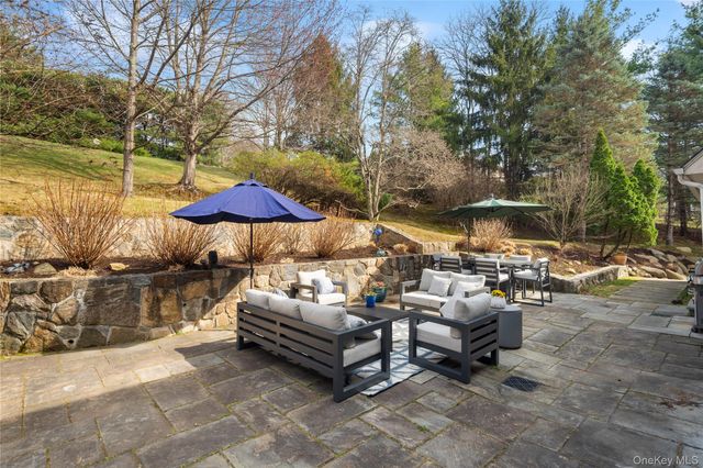 230 Ridgecrest Road, Briarcliff Manor, NY 10510