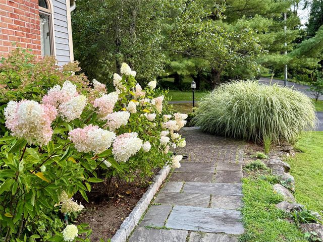 230 Ridgecrest Road, Briarcliff Manor, NY 10510