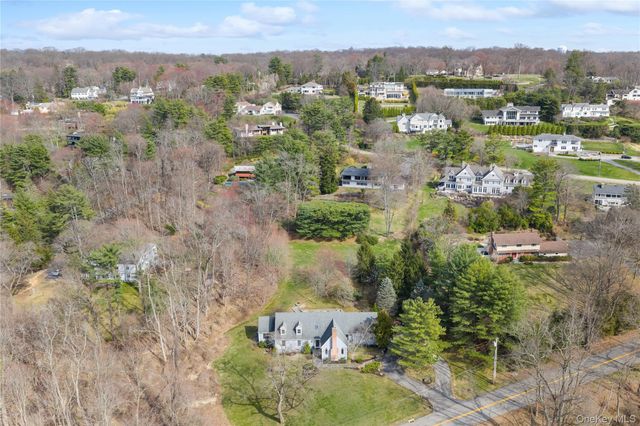 230 Ridgecrest Road, Briarcliff Manor, NY 10510