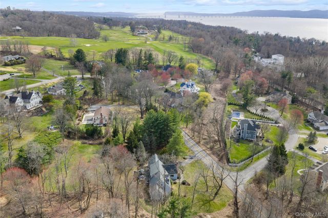 230 Ridgecrest Road, Briarcliff Manor, NY 10510