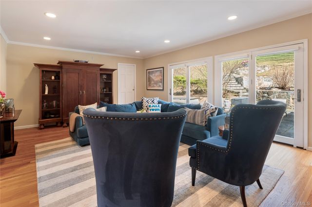 230 Ridgecrest Road, Briarcliff Manor, NY 10510