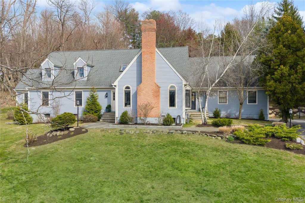 230 Ridgecrest Road, Briarcliff Manor, NY 10510