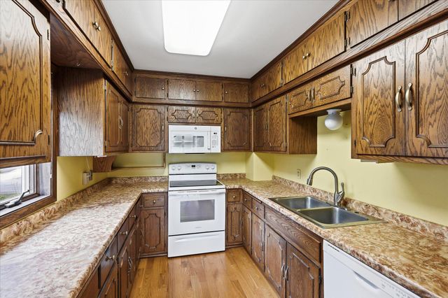 1918 Clear Avenue, Saint Paul, MN 55119