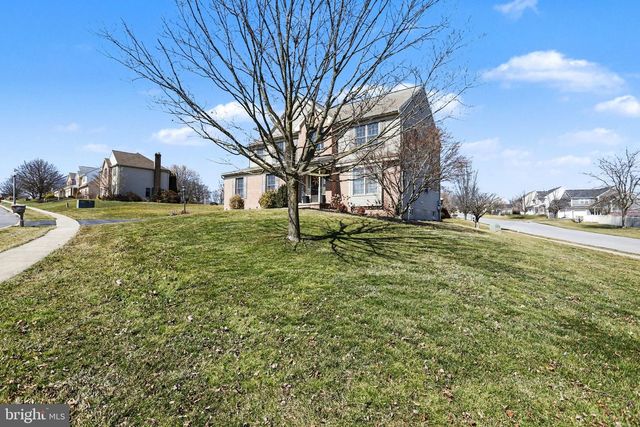 815 BUCKINGHAM BLVD, Elizabethtown, PA 17022