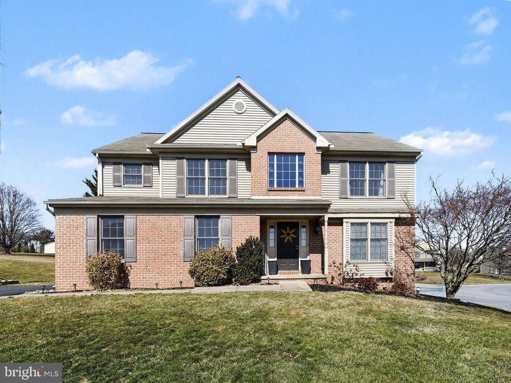 815 BUCKINGHAM BLVD, Elizabethtown, PA 17022
