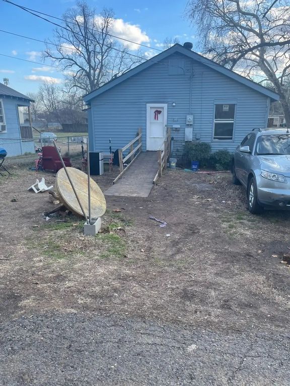 611 Montgomery Street, Bossier City, LA 71111