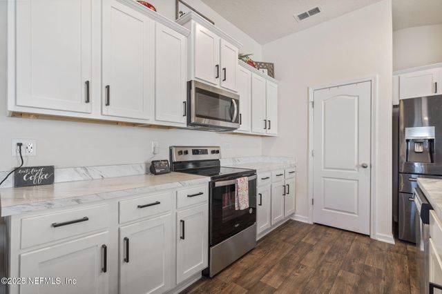 2405 OAK STREAM Drive, Green Cove Springs, FL 32043