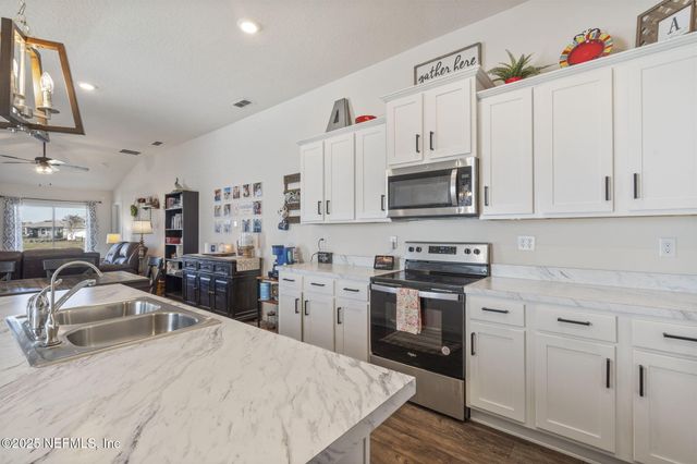 2405 OAK STREAM Drive, Green Cove Springs, FL 32043