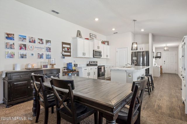 2405 OAK STREAM Drive, Green Cove Springs, FL 32043