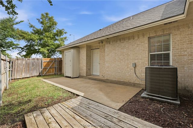 300 Fraternity, College Station, TX 77845