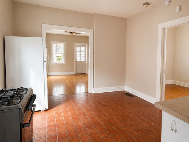 1907 2nd Street 200, Highland Park, IL 60035