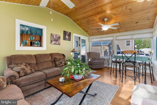 379 DUBLIN DR, Glen Burnie, MD 21060