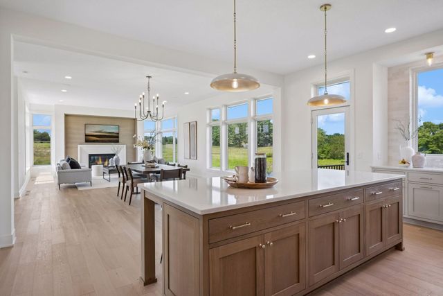 5946 Kochs Crossing, Independence, MN 55359