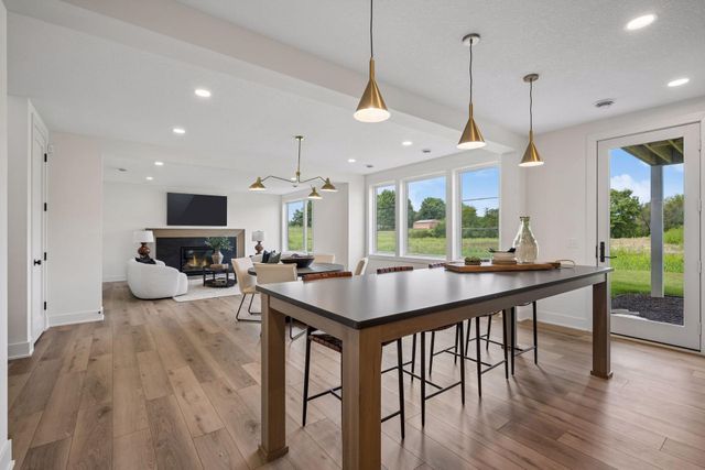 5946 Kochs Crossing, Independence, MN 55359