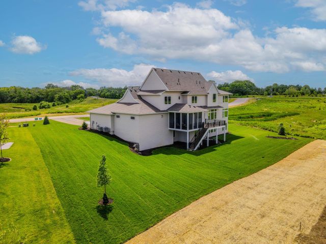 5946 Kochs Crossing, Independence, MN 55359