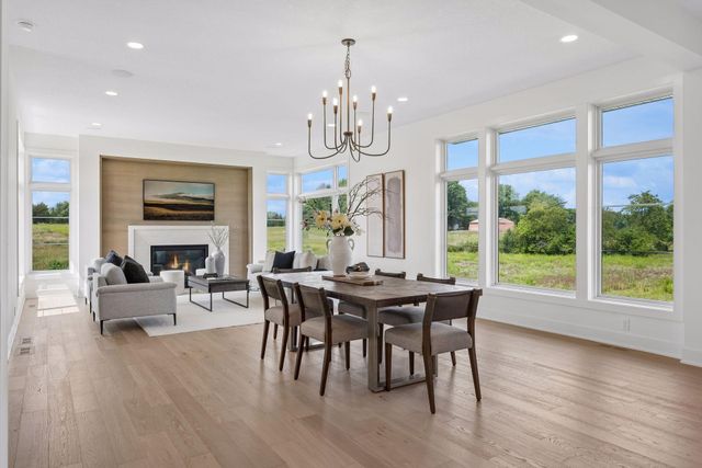 5946 Kochs Crossing, Independence, MN 55359