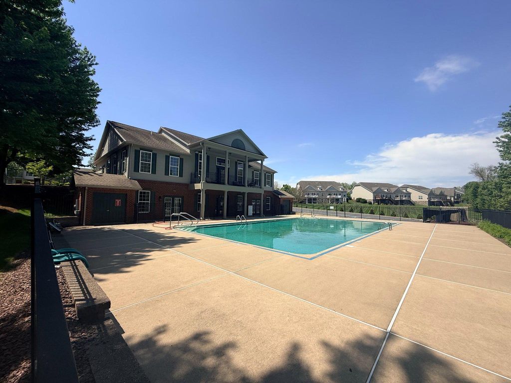 Image 32 of property listing at 131 ALMA MATER CT #A, State College, PA 16803