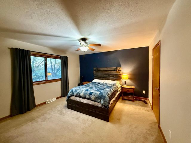 6815 Woodland Boulevard, Goodview, MN 55959