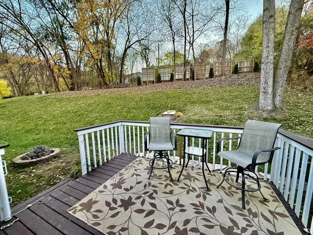 6815 Woodland Boulevard, Goodview, MN 55959