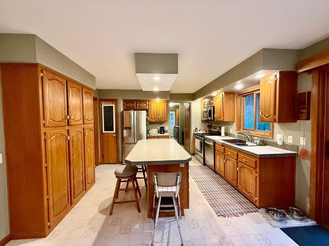 6815 Woodland Boulevard, Goodview, MN 55959