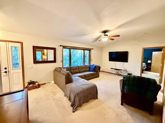 6815 Woodland Boulevard, Goodview, MN 55959