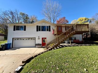 6815 Woodland Boulevard, Goodview, MN 55959