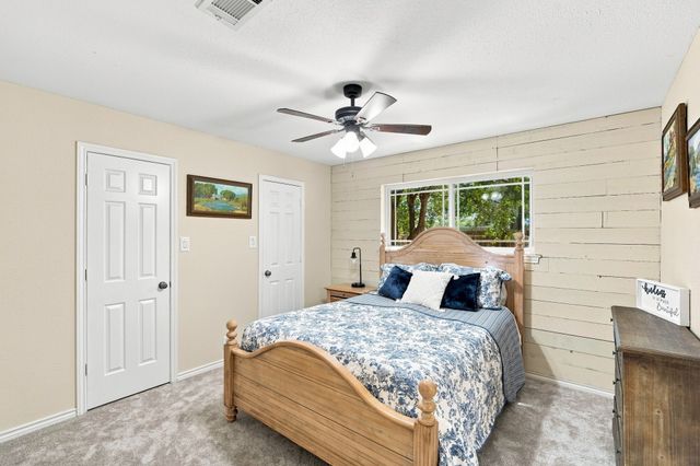 210 Rock Springs Court, Waxahachie, TX 75165