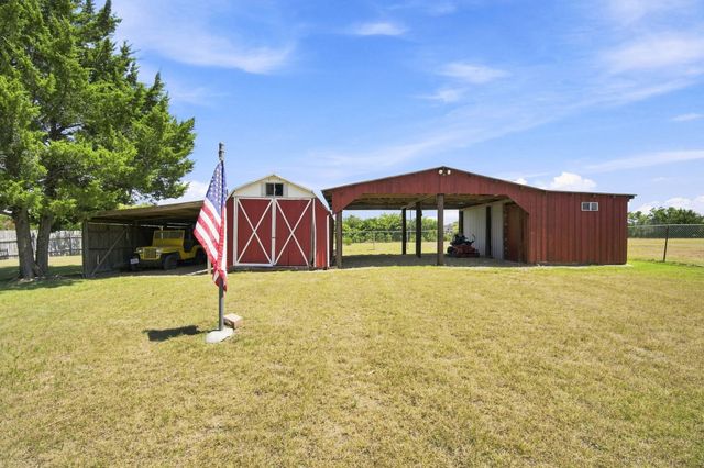 210 Rock Springs Court, Waxahachie, TX 75165