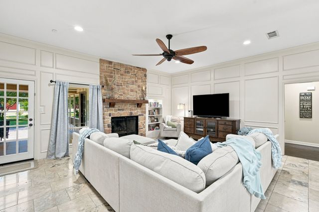 210 Rock Springs Court, Waxahachie, TX 75165