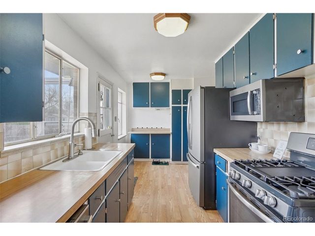 4216 Ammons St, Wheat Ridge, CO 80033