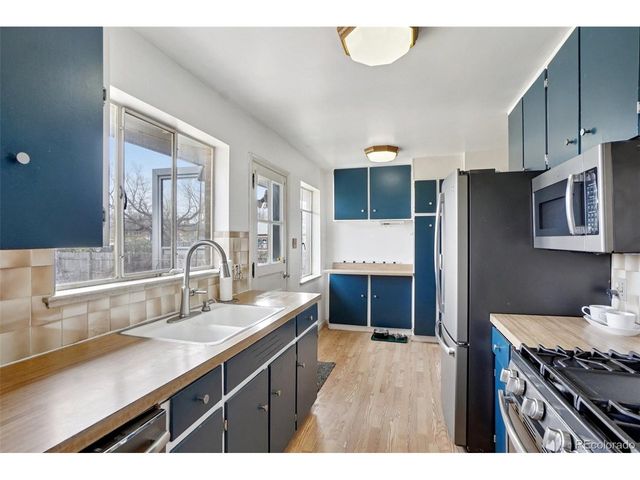 4216 Ammons St, Wheat Ridge, CO 80033