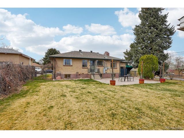 4216 Ammons St, Wheat Ridge, CO 80033