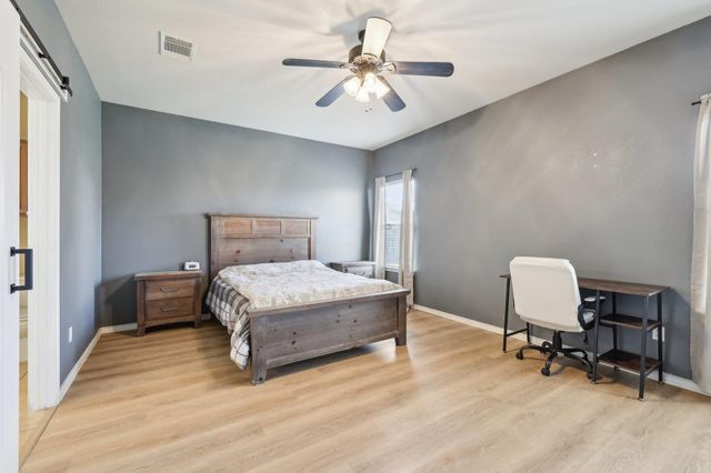 211 Almquist ST, Hutto, TX 78634