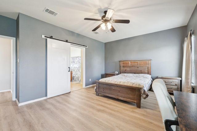 211 Almquist ST, Hutto, TX 78634