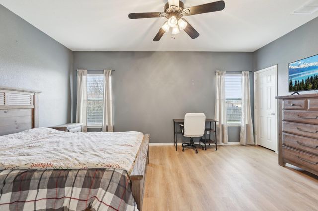 211 Almquist ST, Hutto, TX 78634