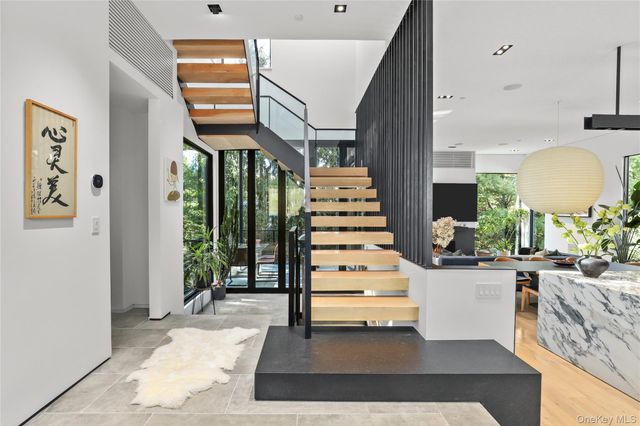 95 N Broadway, Irvington, NY 10533