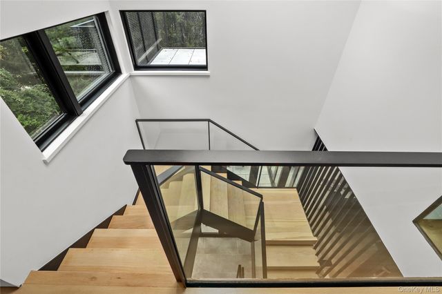 95 N Broadway, Irvington, NY 10533