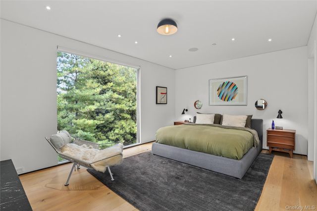 95 N Broadway, Irvington, NY 10533