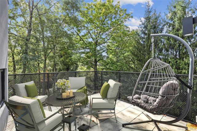 95 N Broadway, Irvington, NY 10533